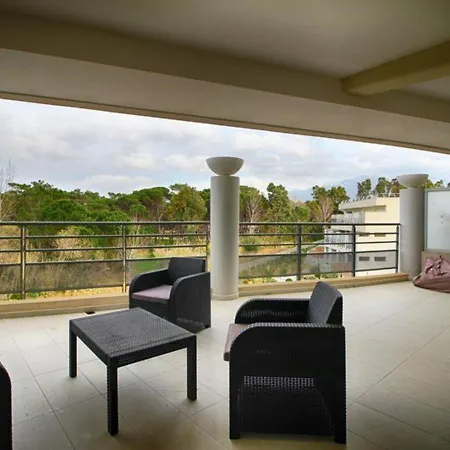 3 Pieces Avec Terrasse, A 350m De La Plage, Parking Et Clim - - Fr-1-63-260 Apartment Calvi (Corsica)