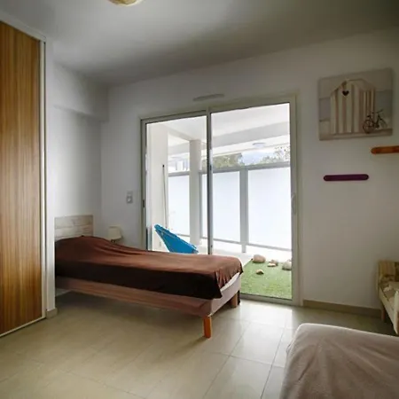 3 Pieces Avec Terrasse, A 350m De La Plage, Parking Et Clim - - Fr-1-63-260 Apartment *